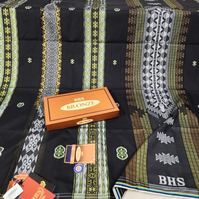 Sarung Bhs Classic Grade Bronze (Best Seller) Grade C Kelengkapan Hanya Box Sarung, Bahan Sutra