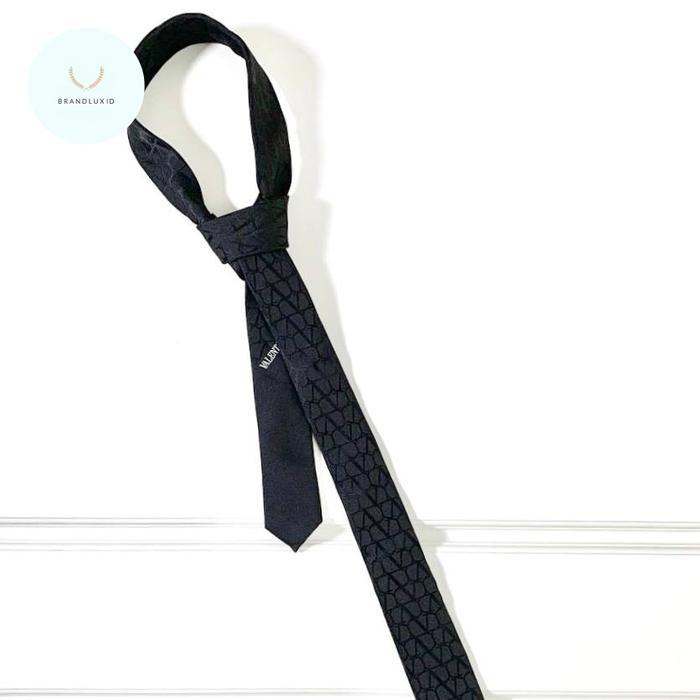 ORIGINAL Valentino garavani V iconographe tie in black READY STOCK
