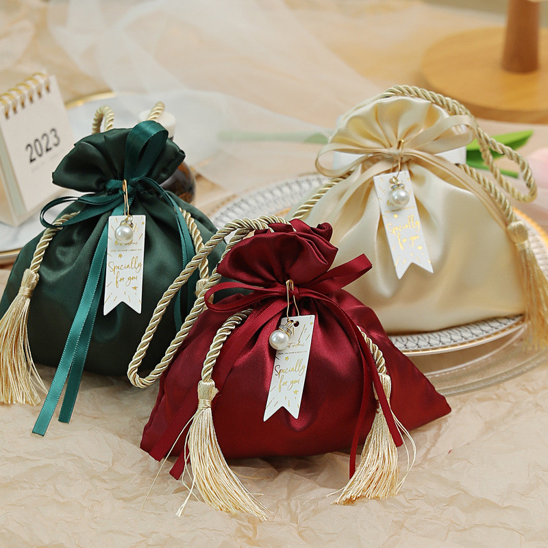 Luxury Packing Drawstring Veet Pouch Sachet Gift Bag For Jewelry Wedding Candy Boxes With Pearl