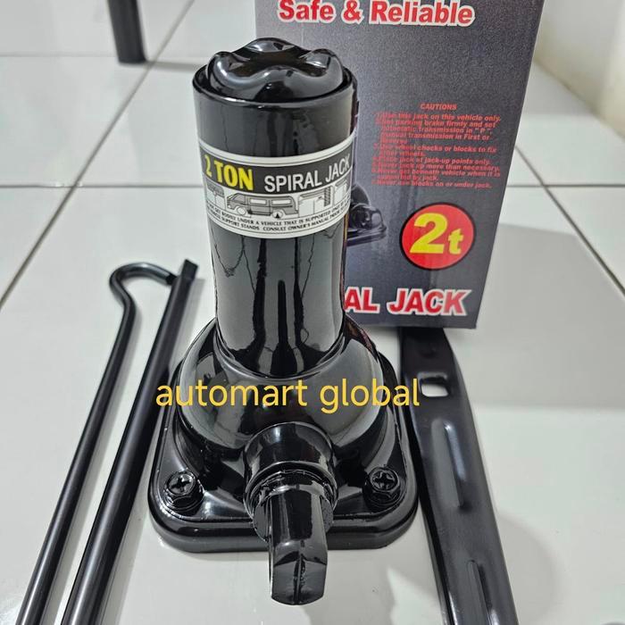 dongkrak Toyota Innova standart newst