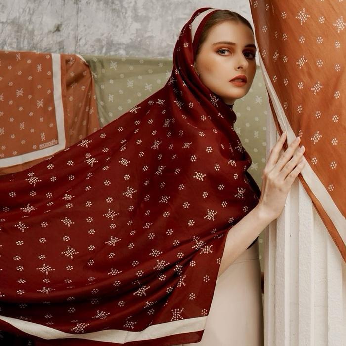 KHANAAN + PASHMINA MONOGRAM + MAROON