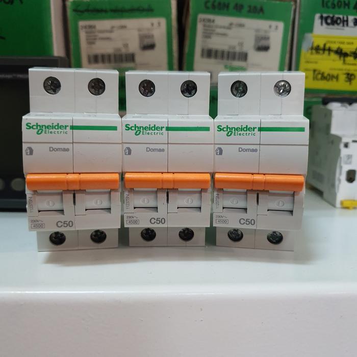 Mcb Schneider Domae 2P C50 50A Original
