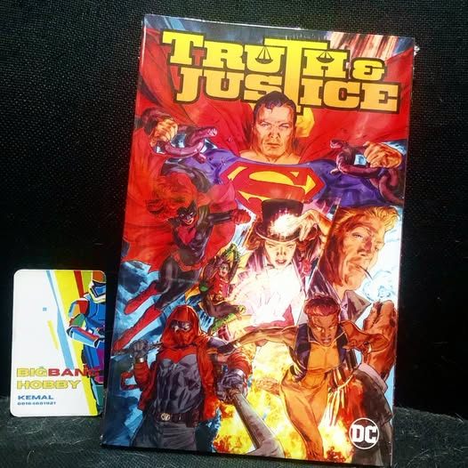 DC COMICS TPB SOFTCOVER
DC COMICS TRUTH AND JUSTICE
