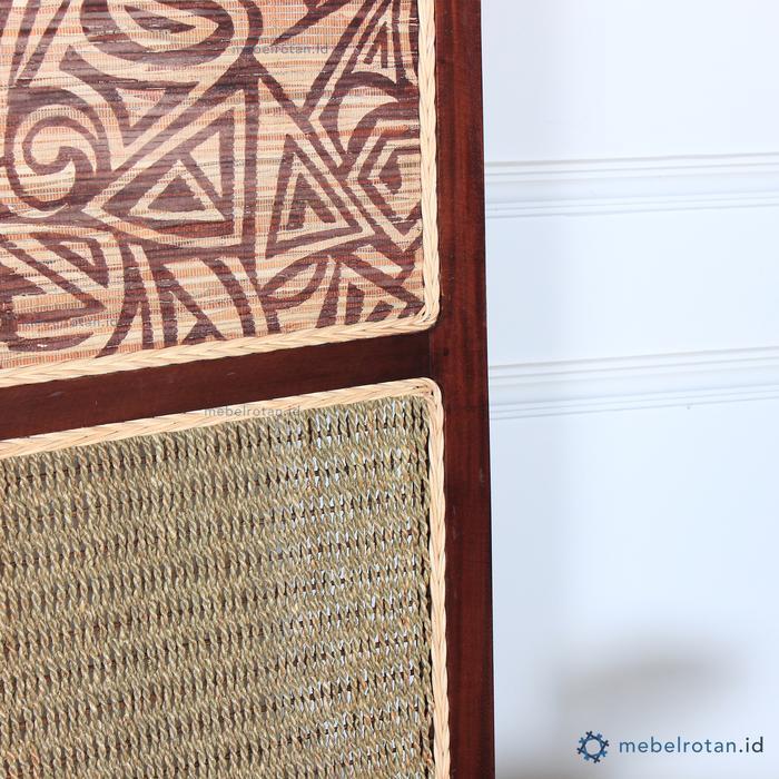 Partisi Ruangan Lipat Sketsel Kayu Square 2 Daun Penyekat Ruangan