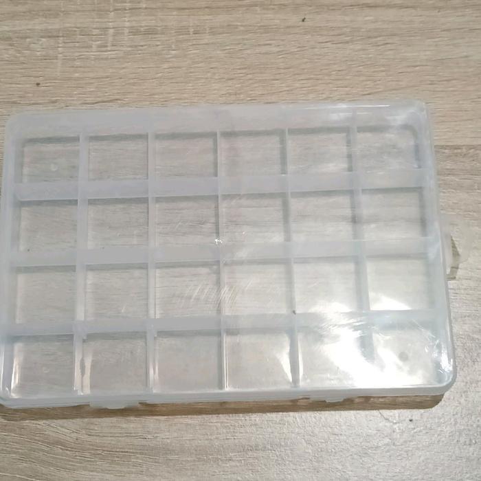 Kotak Sekat 24 / Kotak Penyimpanan Manik Sekat 24