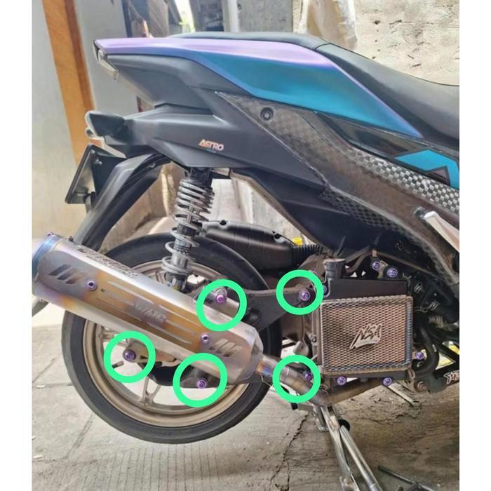 Baut Knalpot Set Arem Titanium Nmax Aerox Lexy / Baut Set Knalpot Arem Nmax Aerox Lexy Titanium