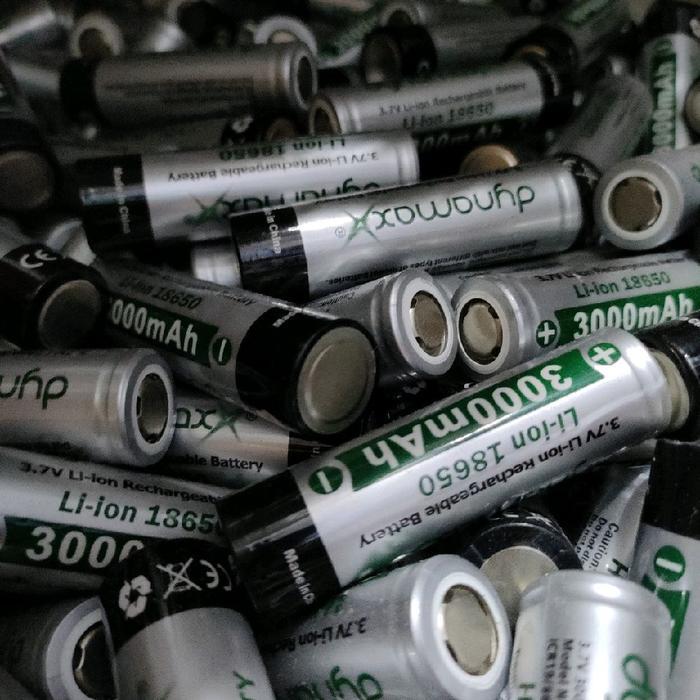 "New" Baterai tipe 18650 3000mAh Dynamax 3,7v