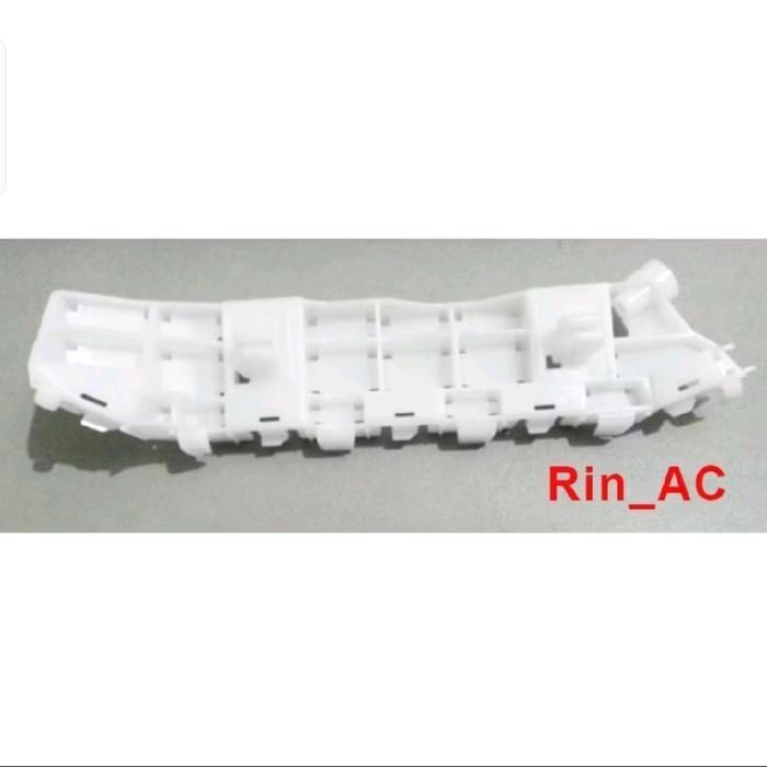 BRACKET BRAKET BREKET SPACER DUDUKAN PLASTIK SAMPING BUMPER BEMPER BELAKANG KANAN MOBIL HONDA BRIO