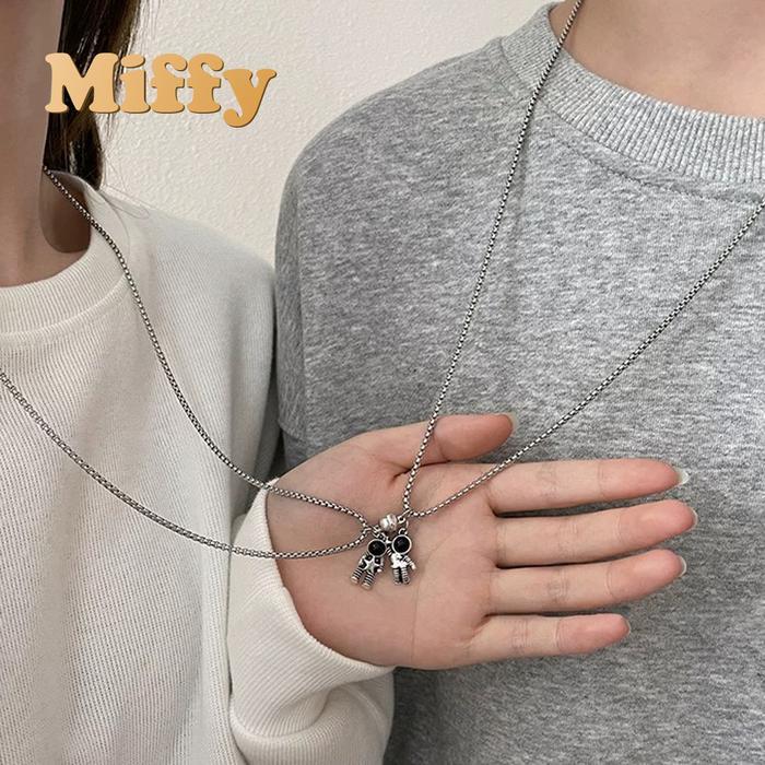 Miffy Kalung Couple Magnet Spaceman Astronout Kalung Persahabatan Lucu