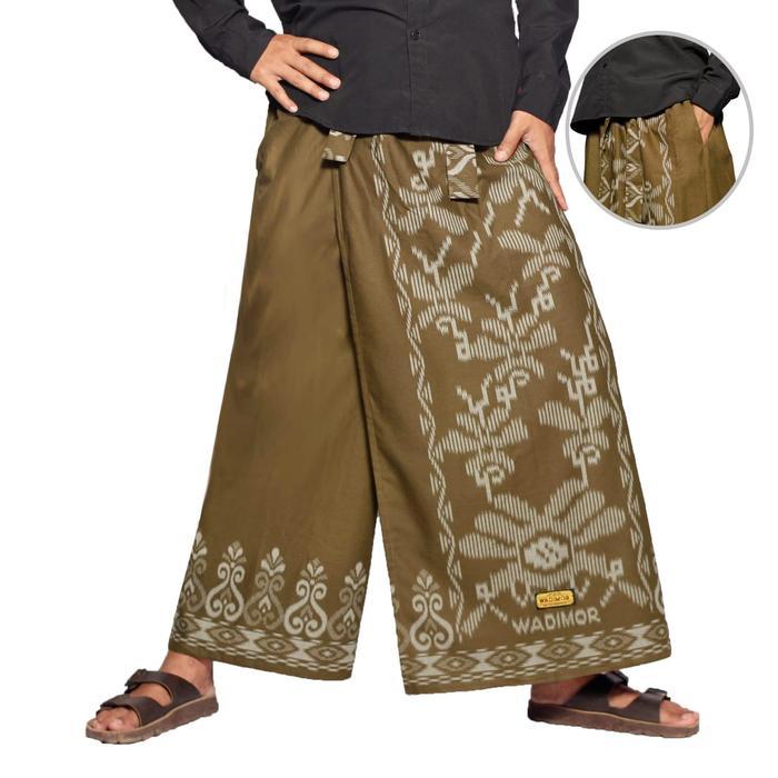 CELANA SARUNG DEWASA WADIMOR MOTIF BALI MODEL TERBARU COKLAT KATUN LEMBUT MUSLIM NYAMAN HITAM PRIA