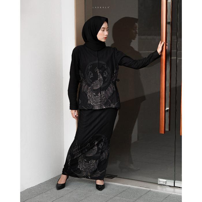 Laskala x IVOR Turangga Skirt Rok Batik Hitam Panjang