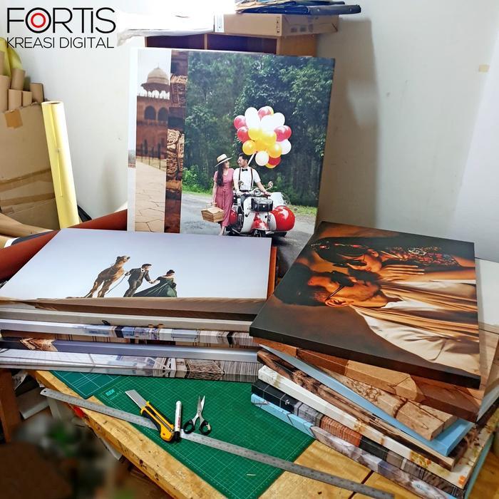 Cetak Foto Kanvas/Canvas Photo Print 40 x 50