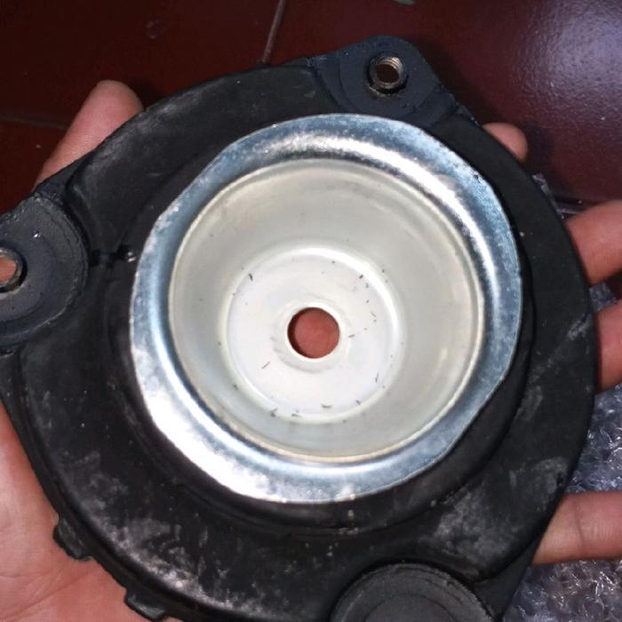KARET SUPORT SHOCK BREAKER NISSAN GRAND LIVINA JUKE EVALIA NEW X TRAILT31 ORIGINAL NISSAN 100%