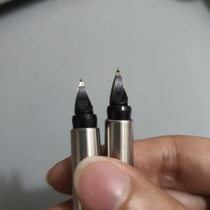 Mata Pena / Nib Vector Ukuran F