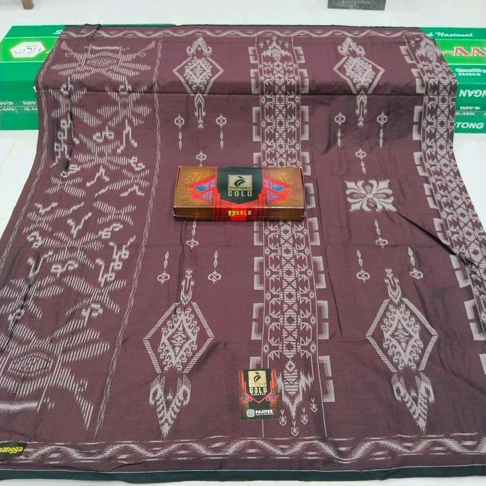 Sarung Mangga Gold Kembang Motif