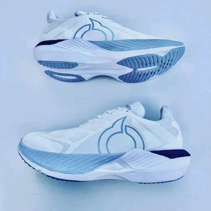 ORTUSEIGHT SEPATU RUNNING HG 2.0PUTIH BIRU HYPERGLIDE 2.0 HITAM / 2.0 HITAM PUTIH