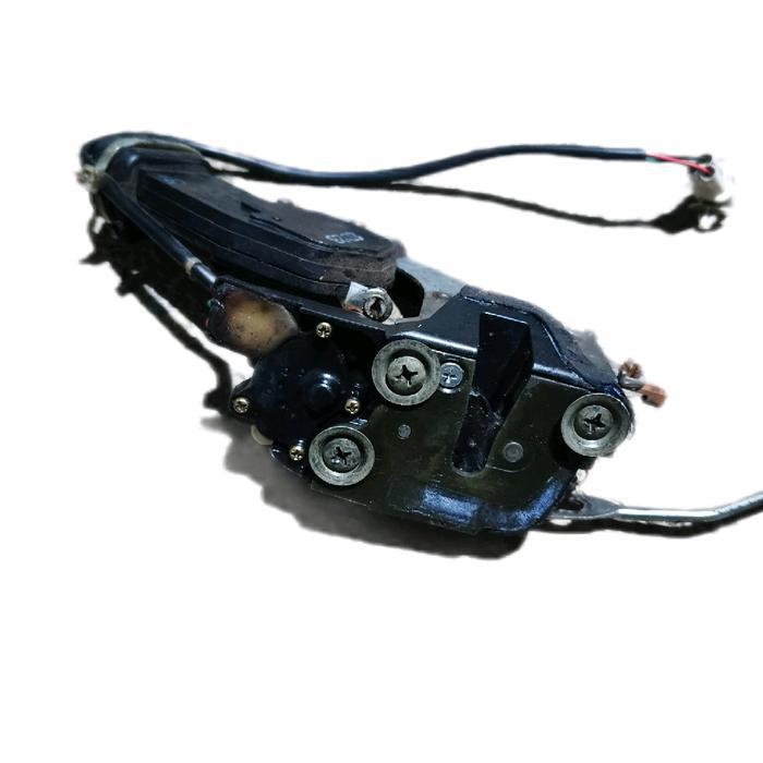 door lock Suzuki escudo bagian depan kanan