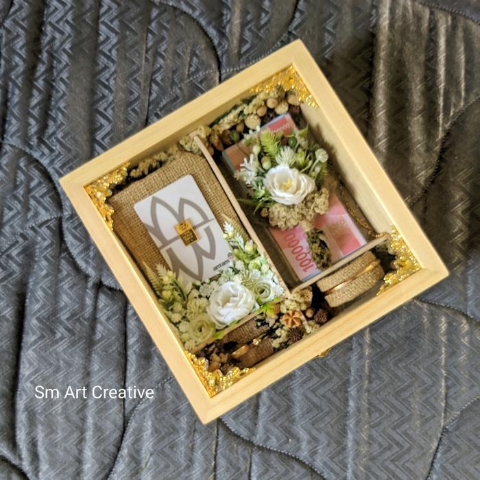 emas antam kotak kayu box akrilik seserahan Pernikahan