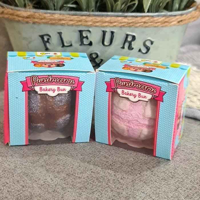 Mini bakery bun Squishy by Punimaru