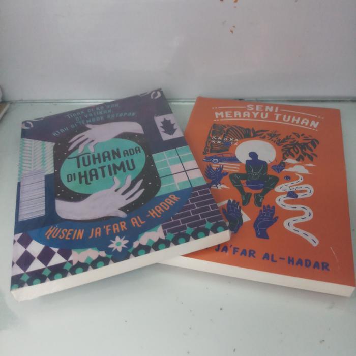 Paket 2 Buku Seni Merayu Tuhan Dan Tuhan Ada Di Hatimu Terbaik