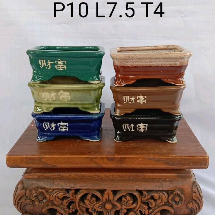 pot keramik kotak ukuran kecil