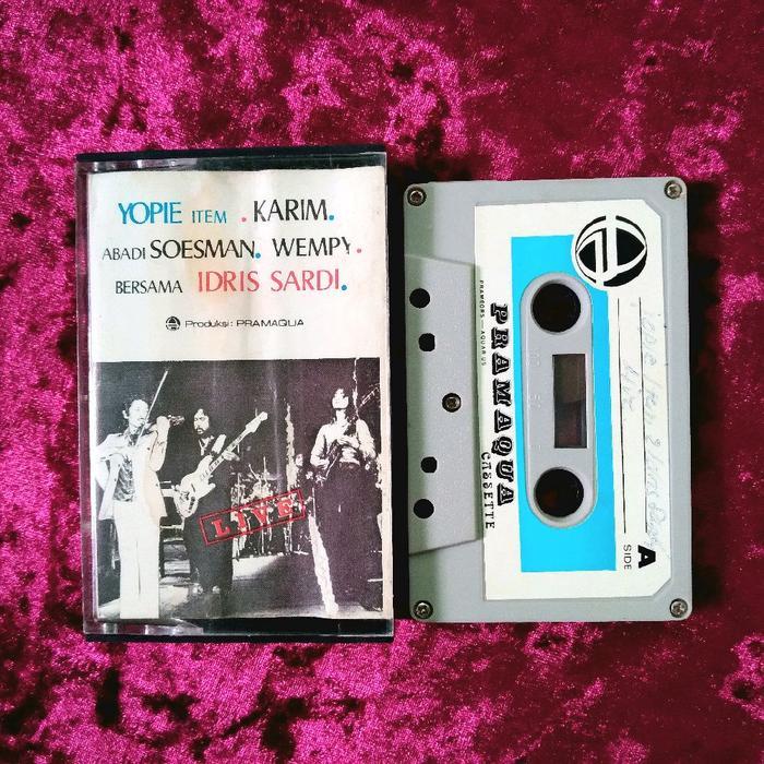 Kaset Pita Yopie Item Cs & Idris Sardi - Layu Sebelum Berkembang (Live)