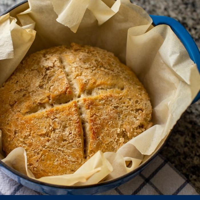Lodge 4.5 Quart Blue Enameled Cast Iron Dutch Oven - EC4D33