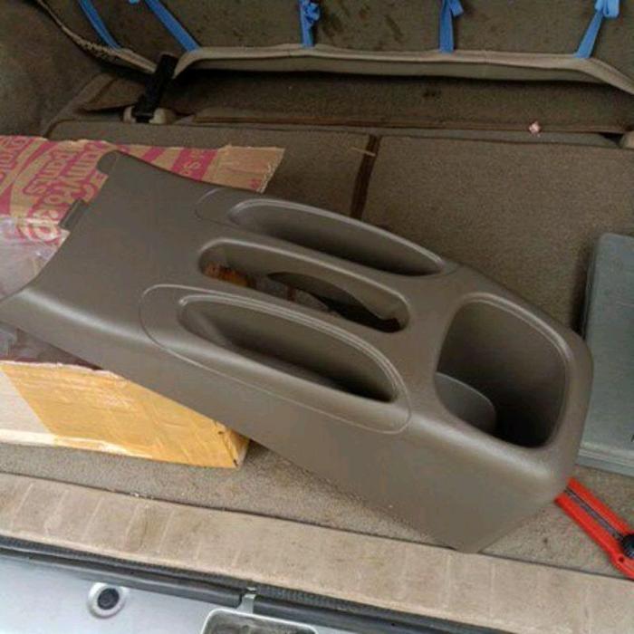 Console Box / Consule Box Mobil Avanza Old