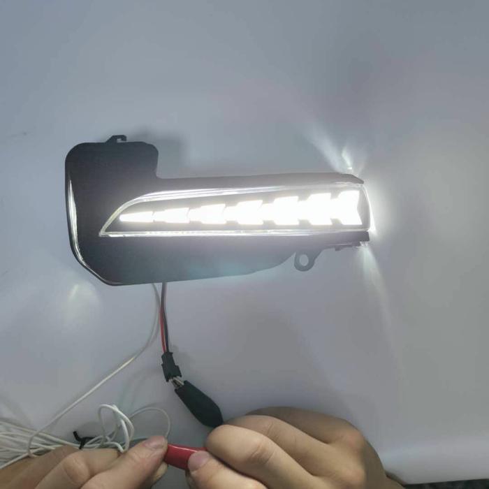 JUAL Led sein spion running fortuner vrz led running