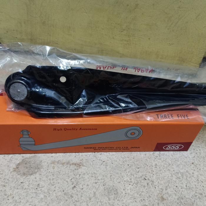 Lower Arm / Ball joint / Sayap Carry 1000 cc ST 100 merk 555 Jepang newsz