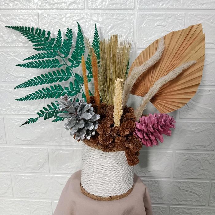 Satu paket bunga kering murah untuk hiasan meja vas kecil