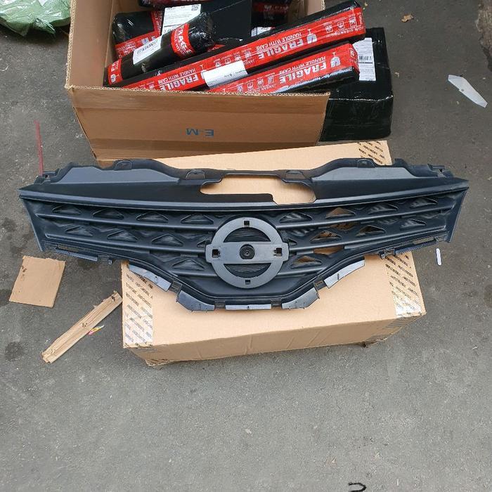 Grill Grille Depan Evalia Nissan Gril Radiator Origjnal