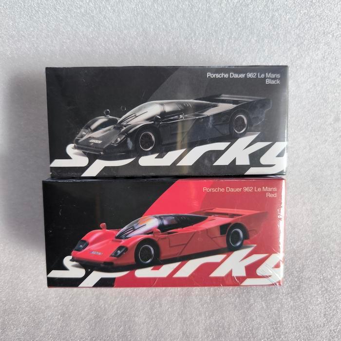 SPARKY 1/64 PORSCHE 1993 DAUER 962 BLACK / RED