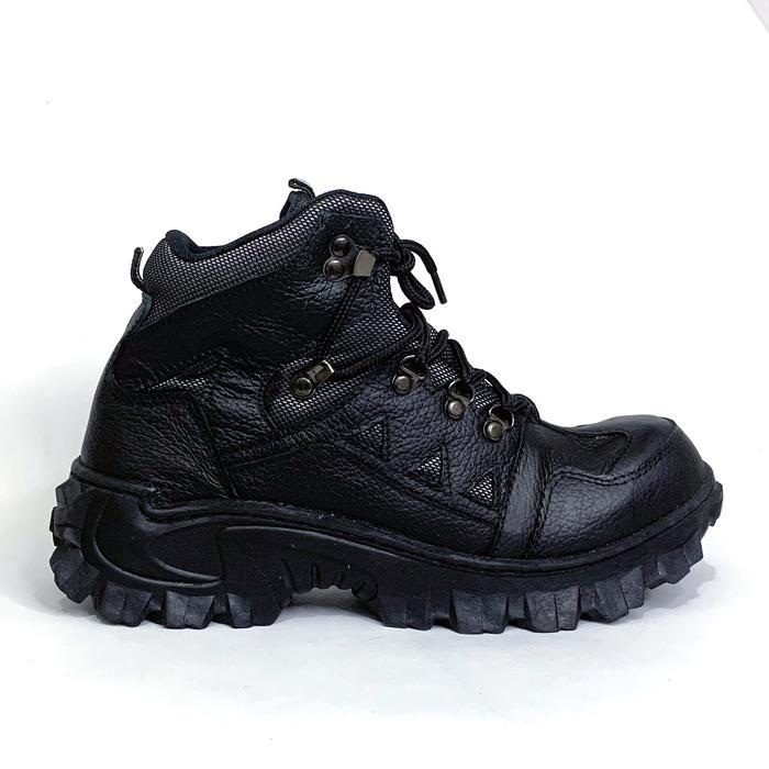Eiger - Sepatu Boots Pria Kulit Premium Safety Shoes Proyek Touring Hiking Outdoor