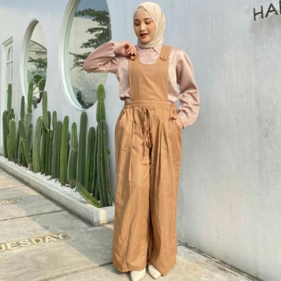 Baju Terusan Overall Celana Kulot Wanita