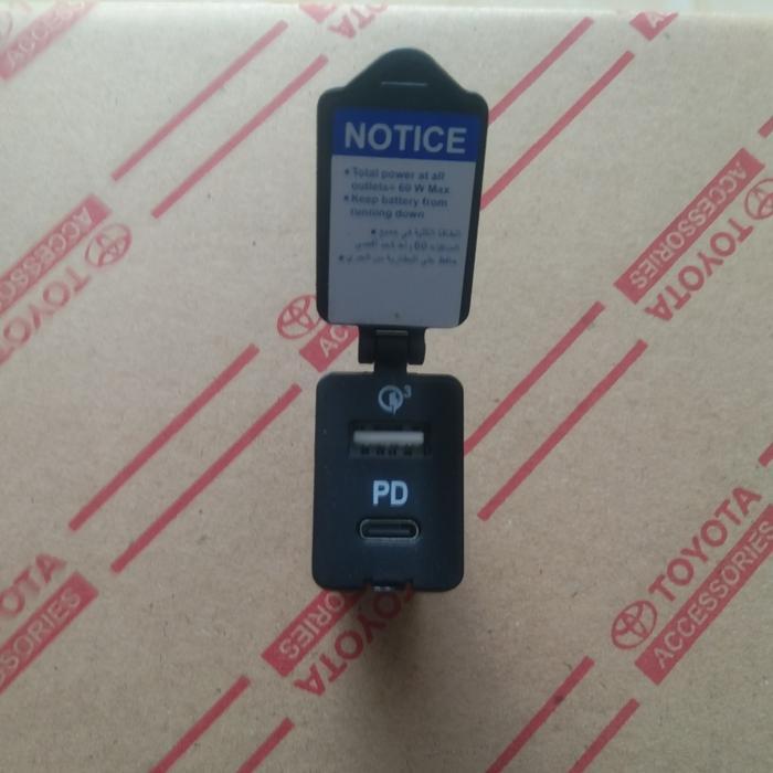 charger USB port asli mobil Toyota Innova reborn Fortuner VRZ