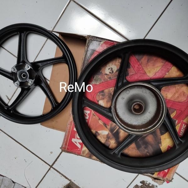Velg Vario Ashura Racing Beat Scoopy Ring 14 Depan Belakang Vleg Pelek