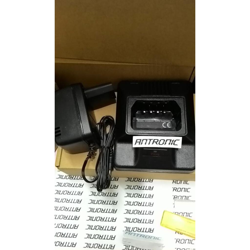 CHARGER UNTUK HT MOTOROLA GP88-GP300 (REP)