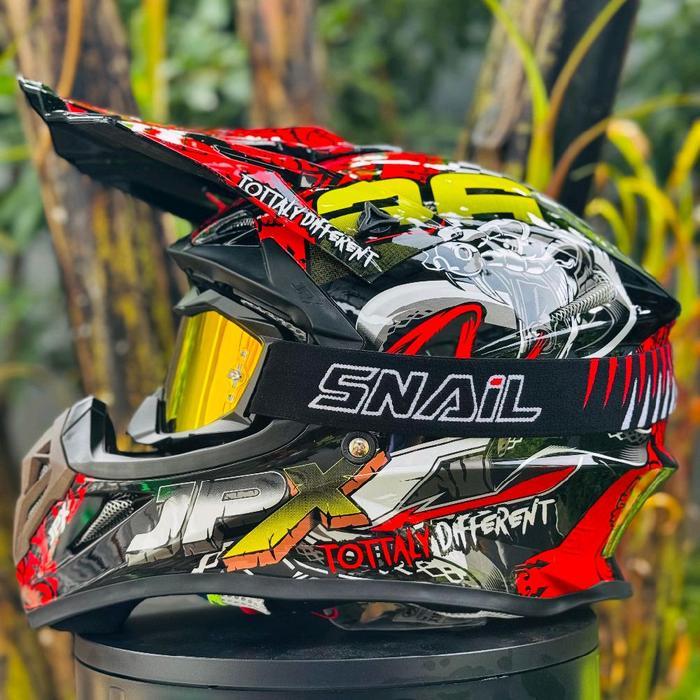 HELM CROSS JPX X16 BLACK PLUS KACAMATA BARU