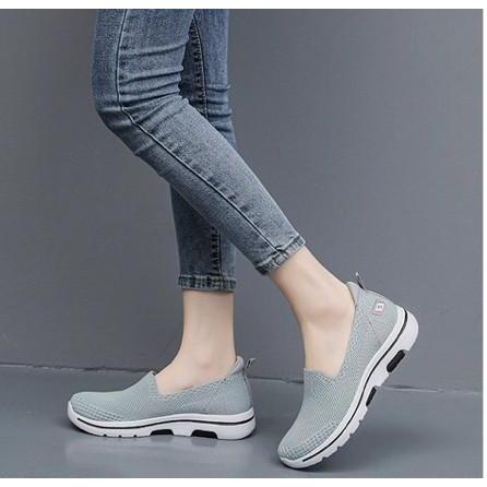 Grizle Sepatu Skechers Wanita tanpa tali slip on Korea import HAPPY SHOPPING DAN TERIMAKASIH .