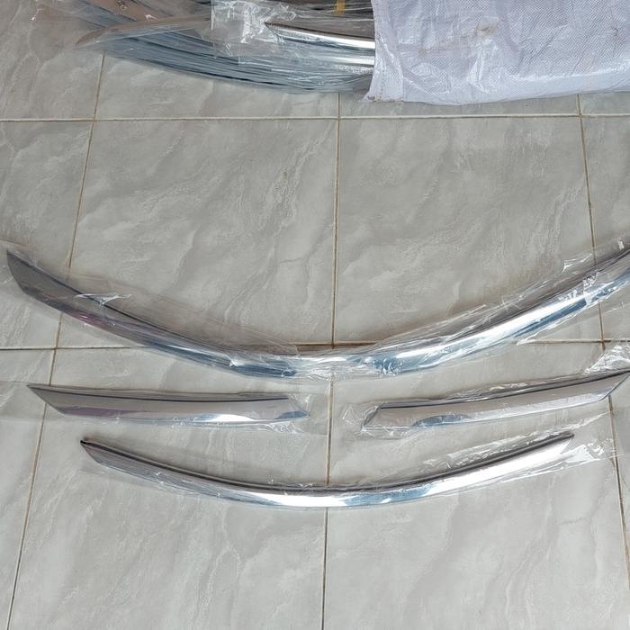 Lis Grill Depan Toyota Etios Valco 2013 Liva Sedan Original