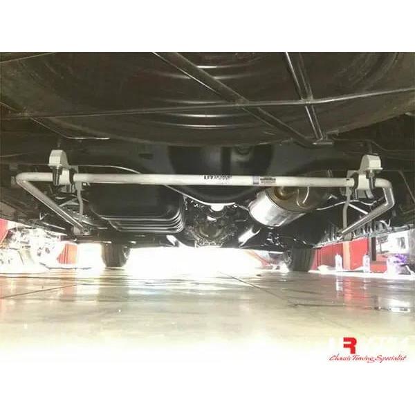 Aksesoris Stabiliser Rear Anti Roll Ultra Racing Toyota Hiace H-200