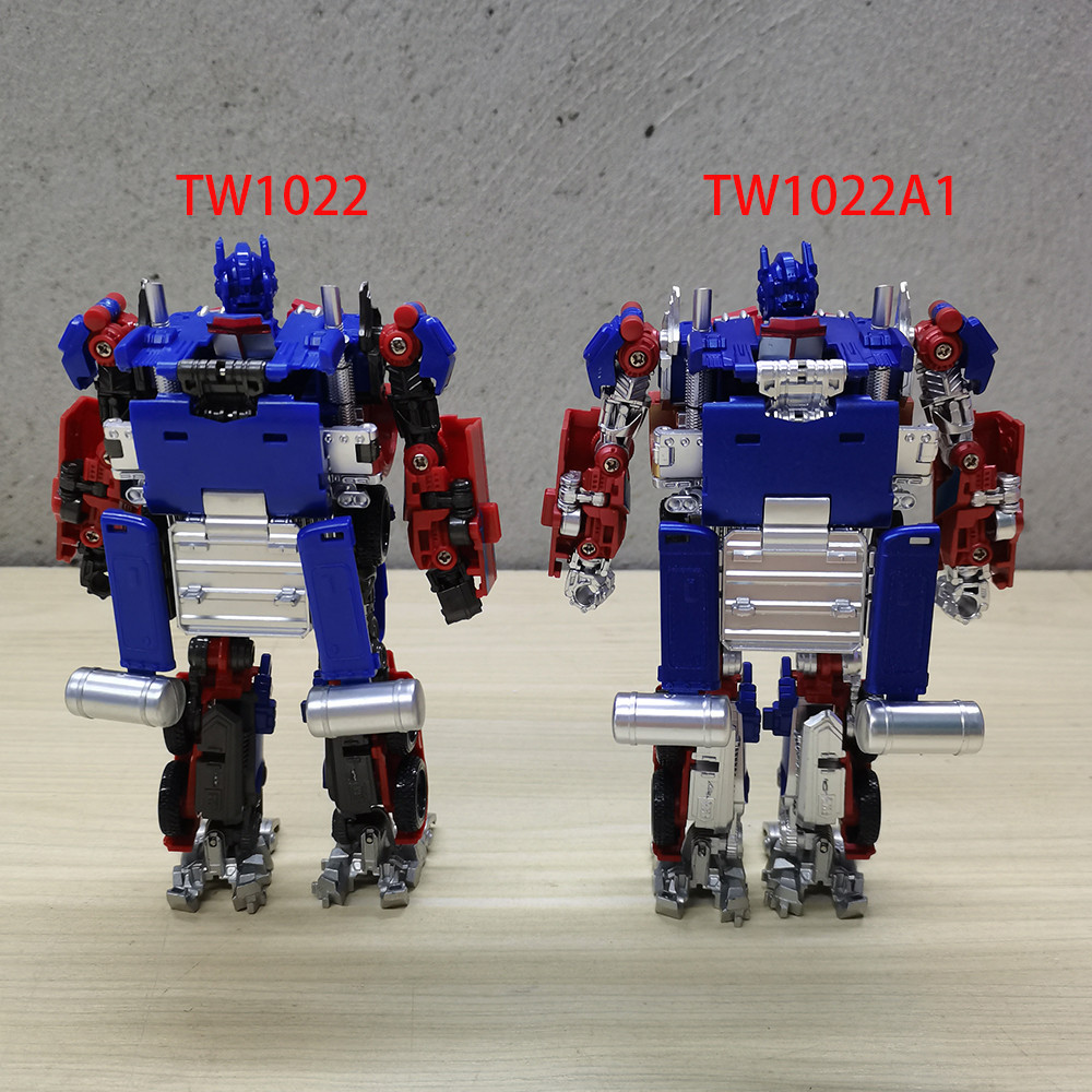 BAIWEI TW1022 TW1022A1 SS44 Transformation Optimus Commander