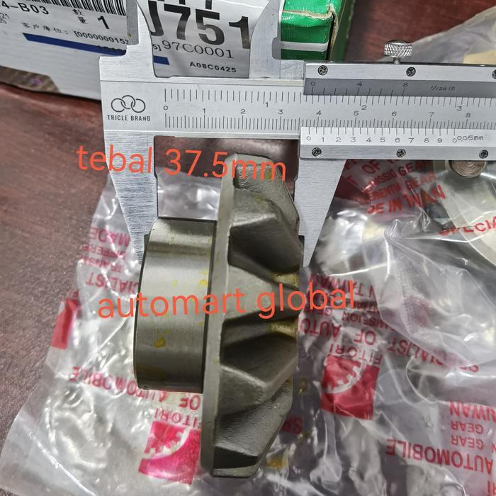 gigi gardan depan hilux doble cabin set 4pc 41039-71020 71010 newss