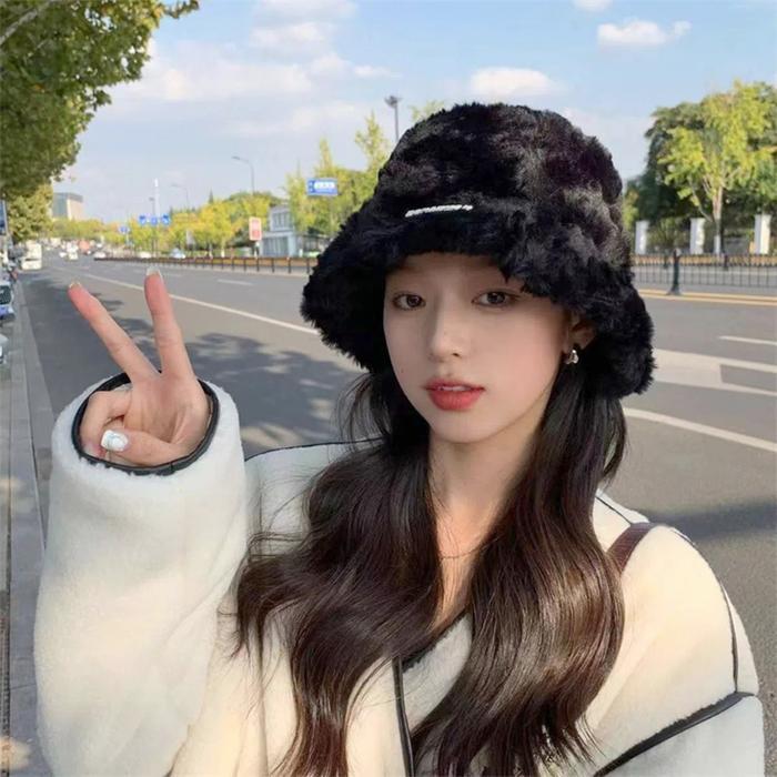 Ruimo Topi Bucket BULU Wanita Topi Bulat Bucket Hat Premium Import Kekinian - B-4 topi