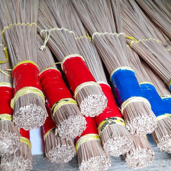 sapu tebah kasur/lidi lasur/ lidi ranjang/ sapu karpet Lantai