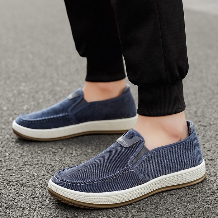 Eiger - Sepatu Datar Pria. Sepatu Kasual Slip-On Pria. Sepatu Pantofel Pria.