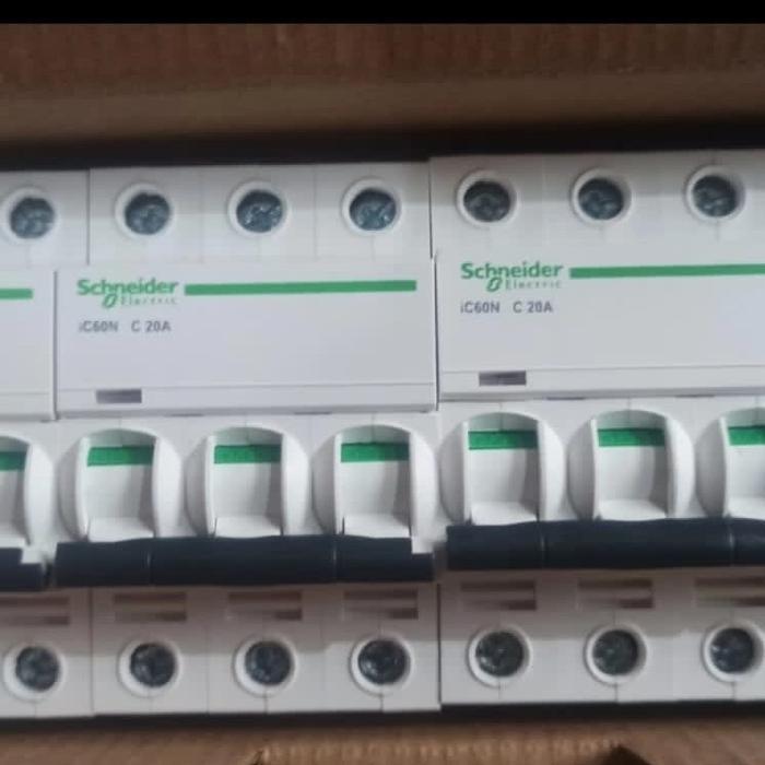 Mcb Circuit Breaker 3Pole 3Phase Ic60N 20A 3 Pole 3 Phase 6Ka 20A Ic60N 3P 20A