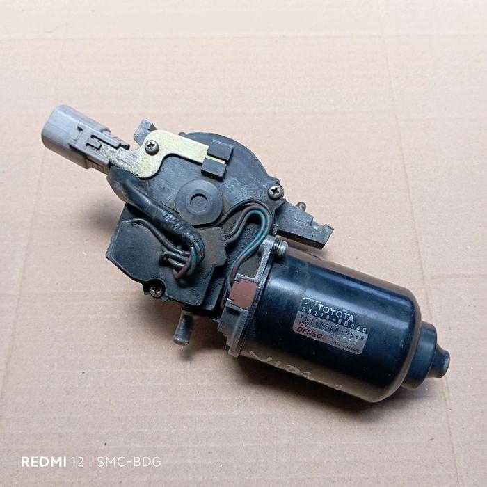 Motor dinamo penggerak Wiper wifer kaca depan Toyota Vios gen 1 asli copotan