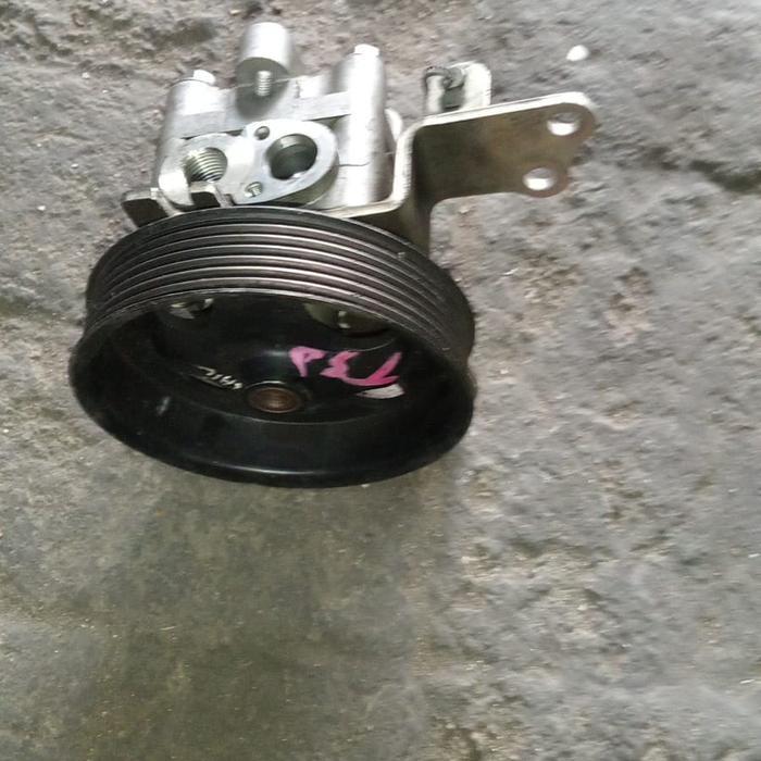 pompa power steering pump steering nissan Xtrail T30 copotan ori newss